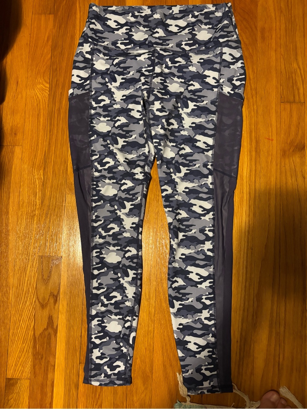 Fabletics Blue Camo Set - Picture 2 of 6